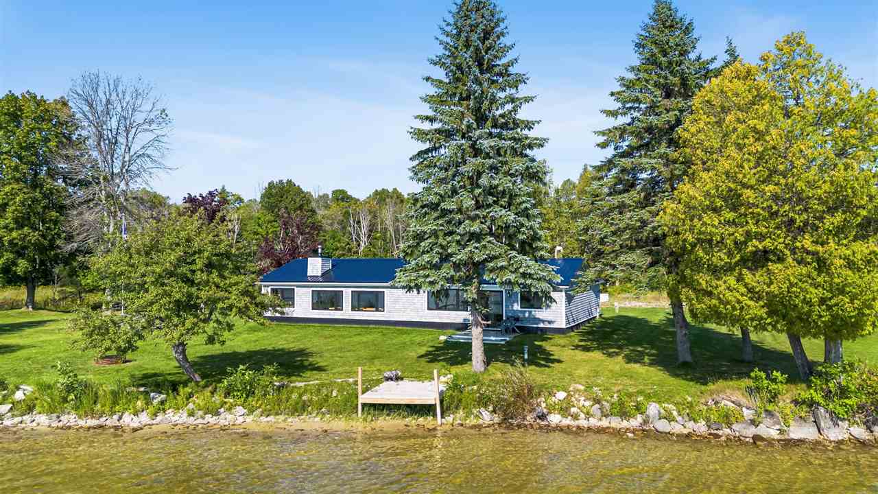 Mc Millan, Michigan 49853, United States, 3 Bedrooms Bedrooms, ,2 BathroomsBathrooms,Residential,Active,203265