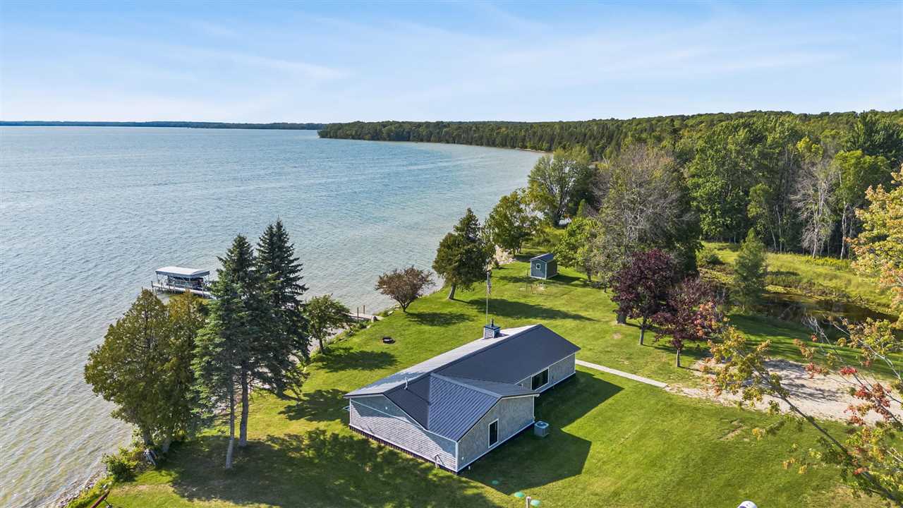 Mc Millan, Michigan 49853, United States, 3 Bedrooms Bedrooms, ,2 BathroomsBathrooms,Residential,Active,203265