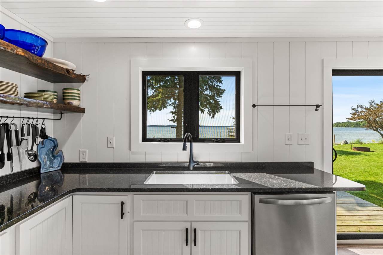 Mc Millan, Michigan 49853, United States, 3 Bedrooms Bedrooms, ,2 BathroomsBathrooms,Residential,Active,203265