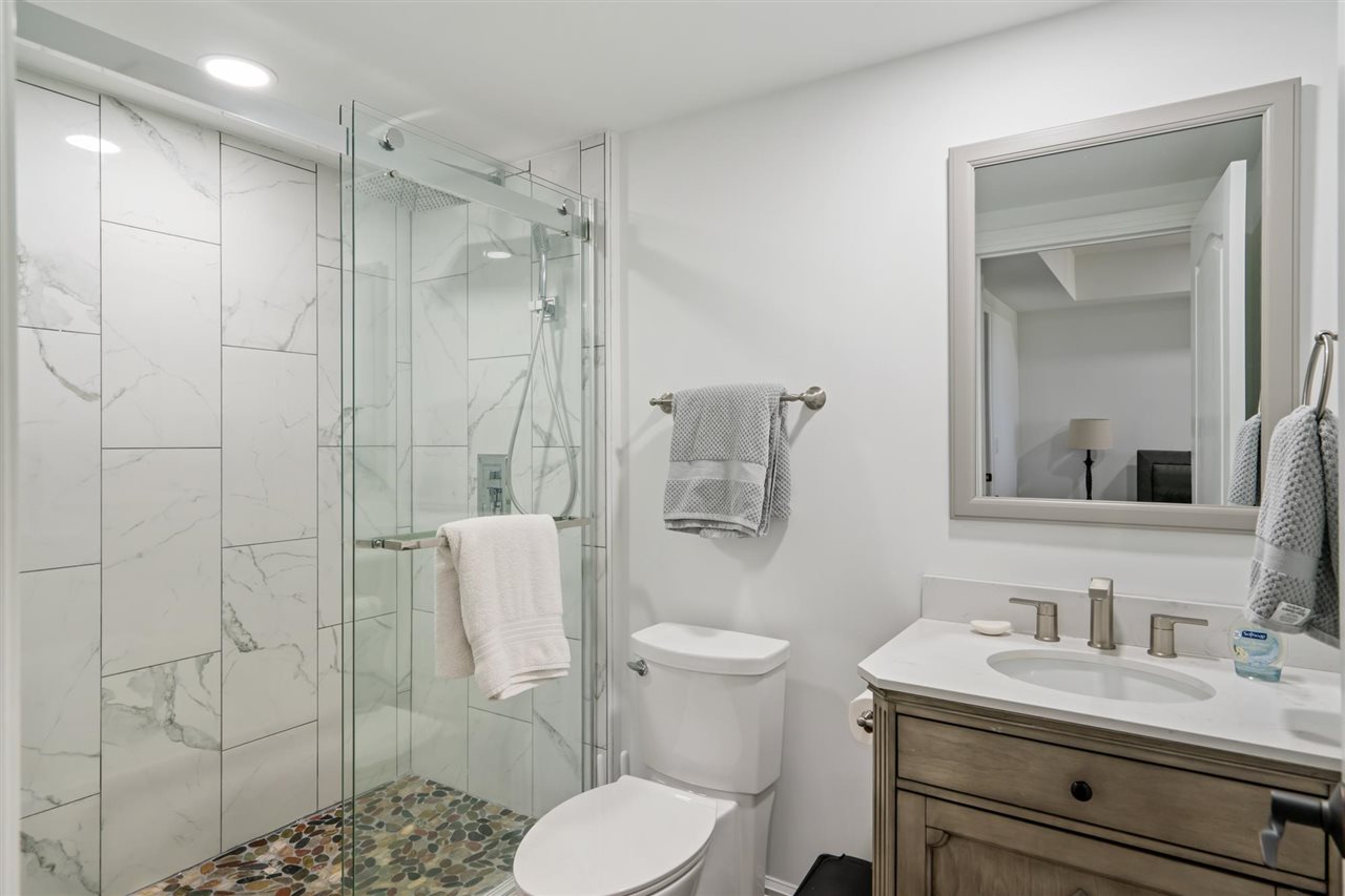 East Jordan, Michigan 49727, United States, 6 Bedrooms Bedrooms, ,7 BathroomsBathrooms,Residential,Active,136841