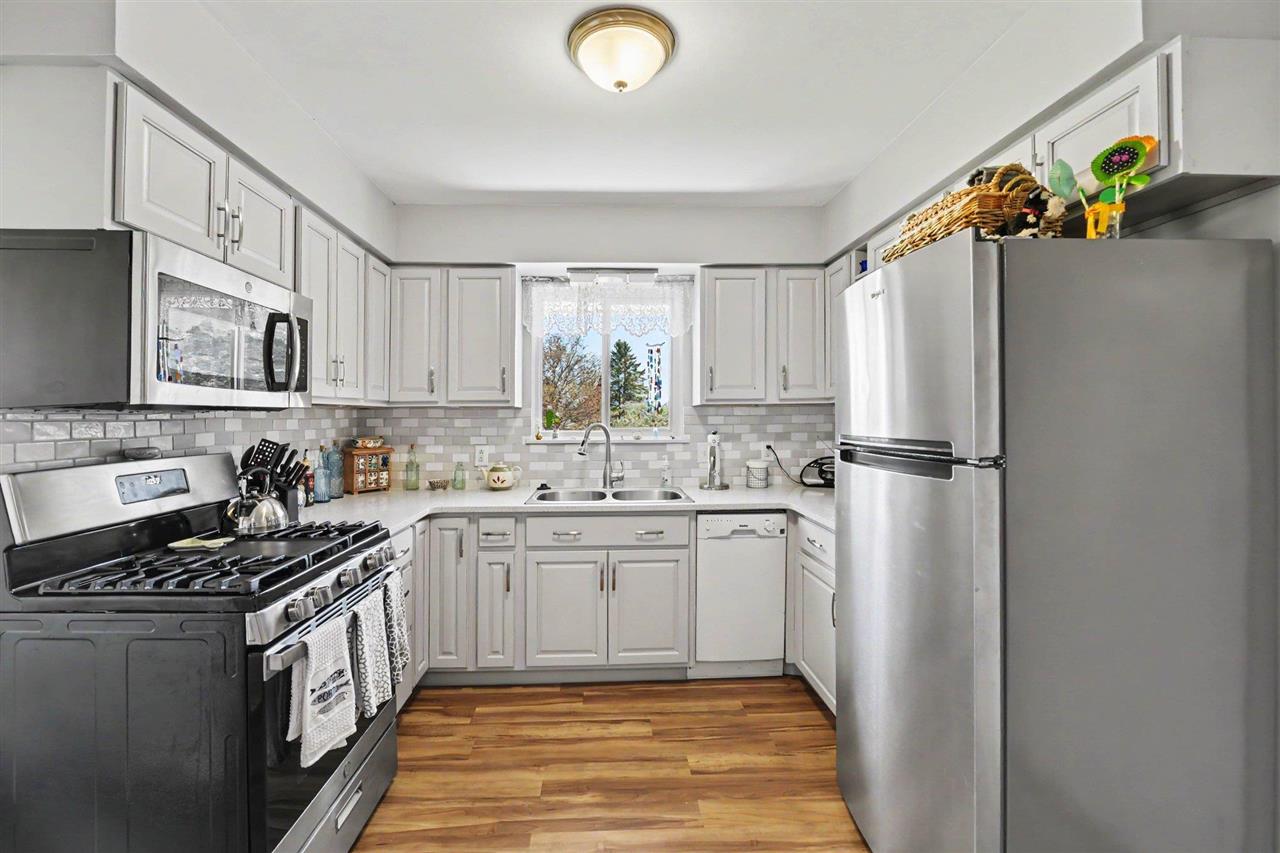 855 Country Lane