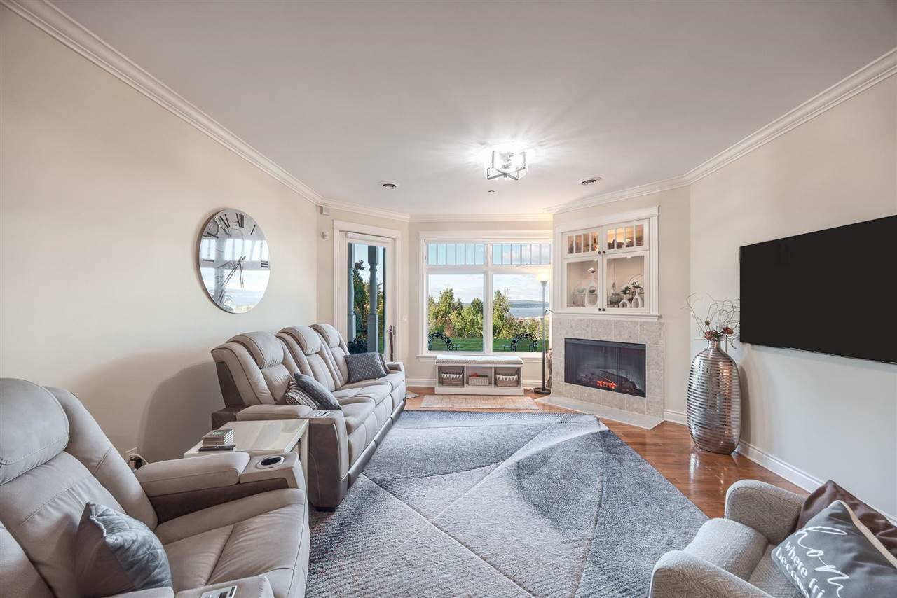 Petoskey, Michigan 49770, United States, 3 Bedrooms Bedrooms, ,2 BathroomsBathrooms,Residential,Active,225715