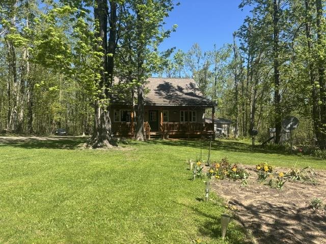930 Northland Trail