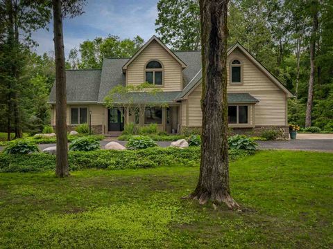 6598 Forest Way Harbor Springs MI 49740