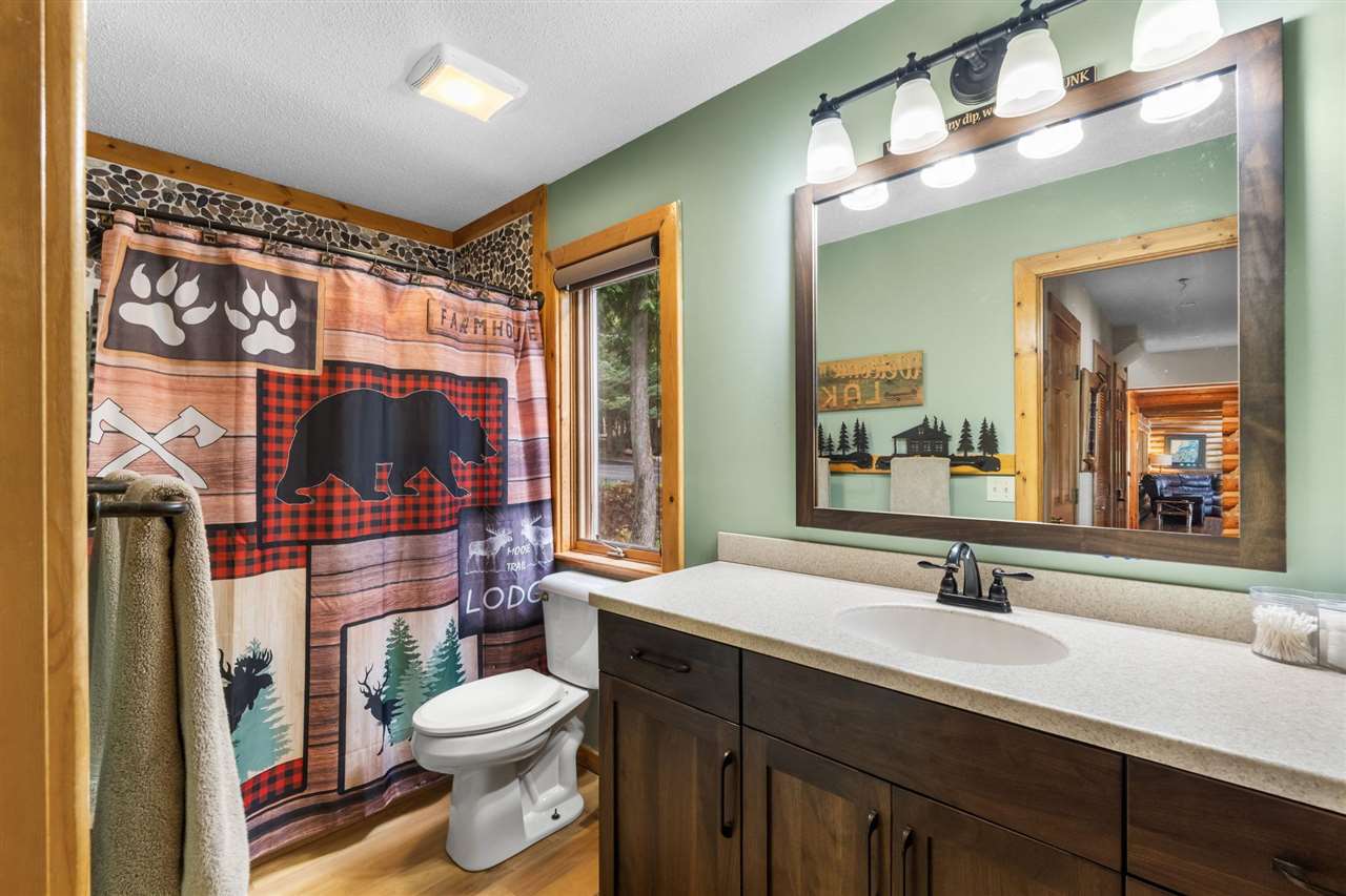 East Jordan, Michigan 49727, United States, 5 Bedrooms Bedrooms, ,2 BathroomsBathrooms,Residential,Active,221749