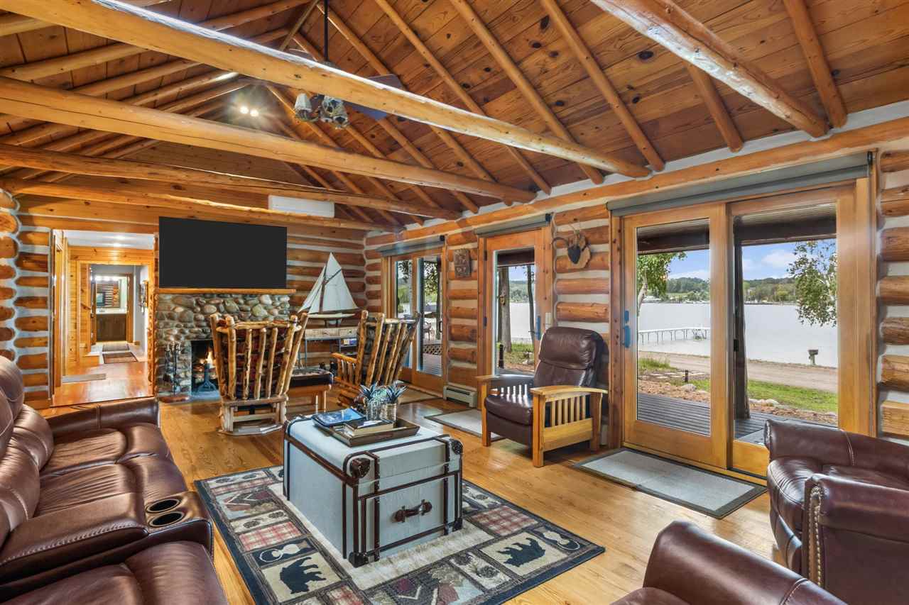 East Jordan, Michigan 49727, United States, 5 Bedrooms Bedrooms, ,2 BathroomsBathrooms,Residential,Active,221749