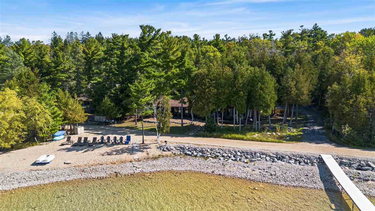 East Jordan, Michigan 49727, United States, 5 Bedrooms Bedrooms, ,2 BathroomsBathrooms,Residential,Active,221749