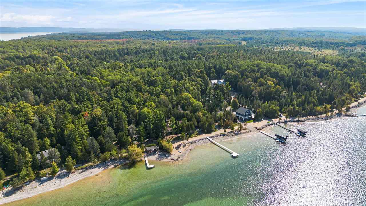 East Jordan, Michigan 49727, United States, 5 Bedrooms Bedrooms, ,2 BathroomsBathrooms,Residential,Active,221749