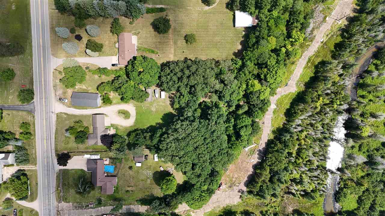 Boyne City, Michigan 49712, United States, 2 Bedrooms Bedrooms, ,2 BathroomsBathrooms,Residential,Active,176436