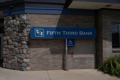 123 W Main Street Gaylord MI 49735