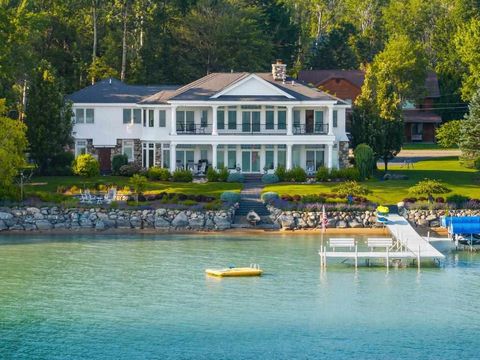 3248 Glenwood Beach Drive Boyne City MI 49712