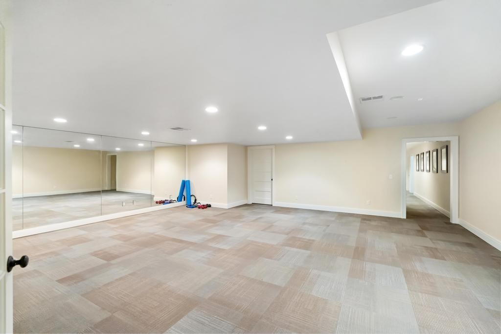 Harbor Springs, Michigan 49740, United States, 4 Bedrooms Bedrooms, ,6 BathroomsBathrooms,Residential,Active,238520