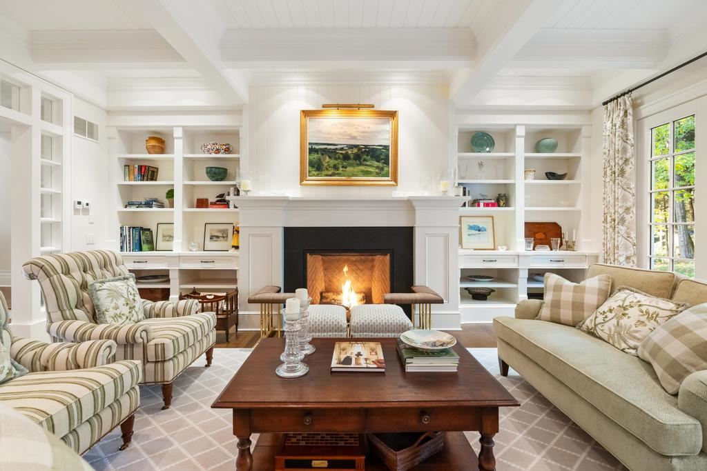 Harbor Springs, Michigan 49740, United States, 4 Bedrooms Bedrooms, ,6 BathroomsBathrooms,Residential,Active,238520