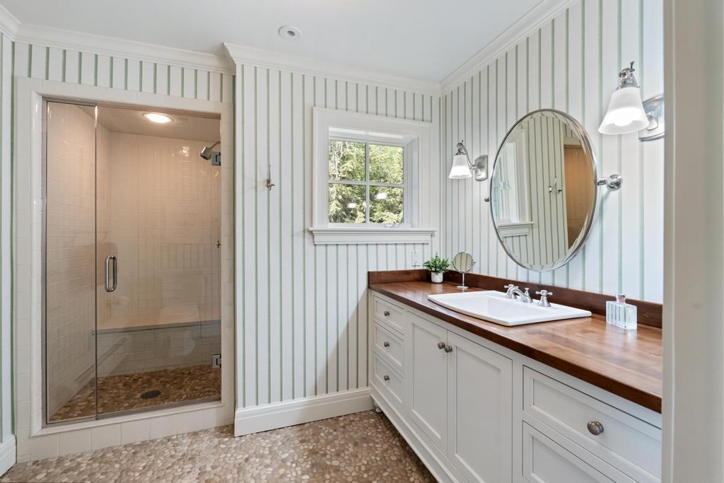 Harbor Springs, Michigan 49740, United States, 4 Bedrooms Bedrooms, ,6 BathroomsBathrooms,Residential,Active,238520