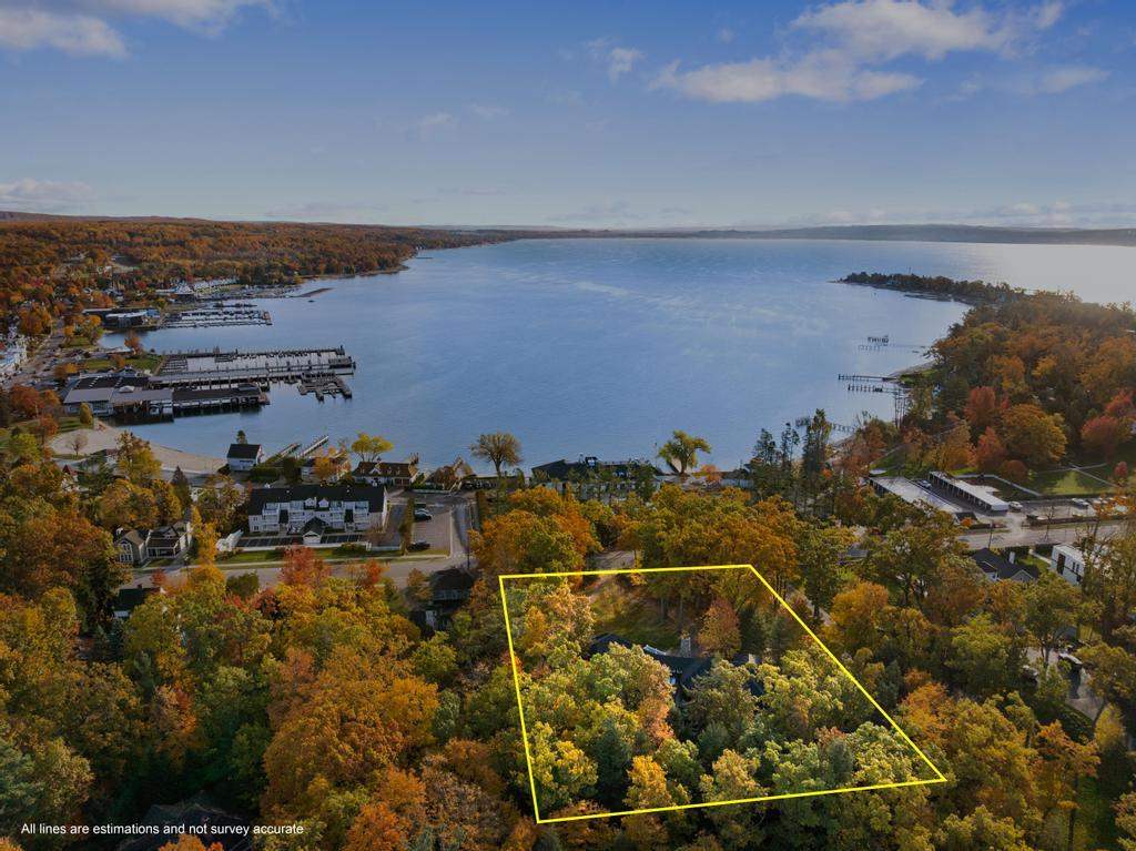 Harbor Springs, Michigan 49740, United States, 4 Bedrooms Bedrooms, ,6 BathroomsBathrooms,Residential,Active,238520