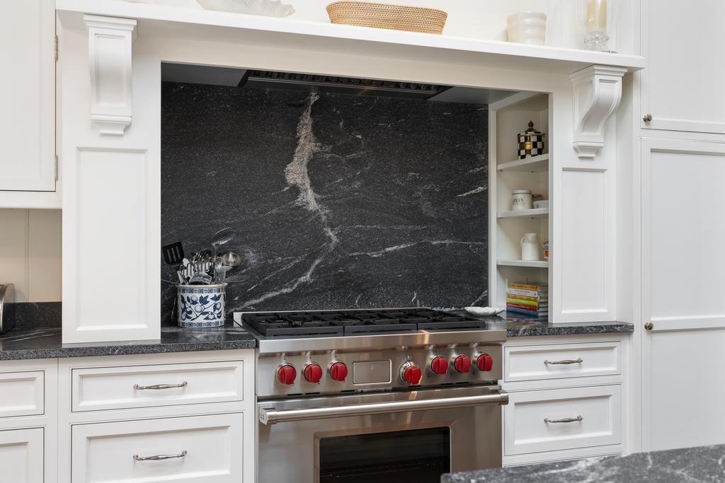 Harbor Springs, Michigan 49740, United States, 4 Bedrooms Bedrooms, ,6 BathroomsBathrooms,Residential,Active,238520