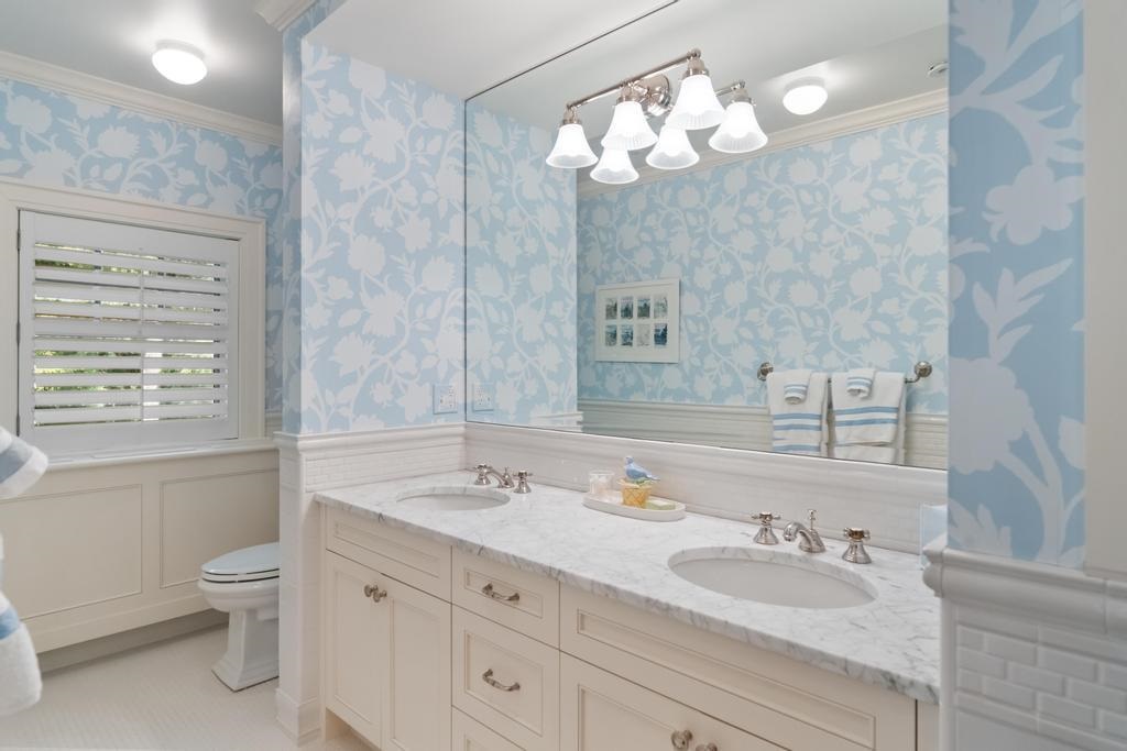 Harbor Springs, Michigan 49740, United States, 4 Bedrooms Bedrooms, ,6 BathroomsBathrooms,Residential,Active,238520