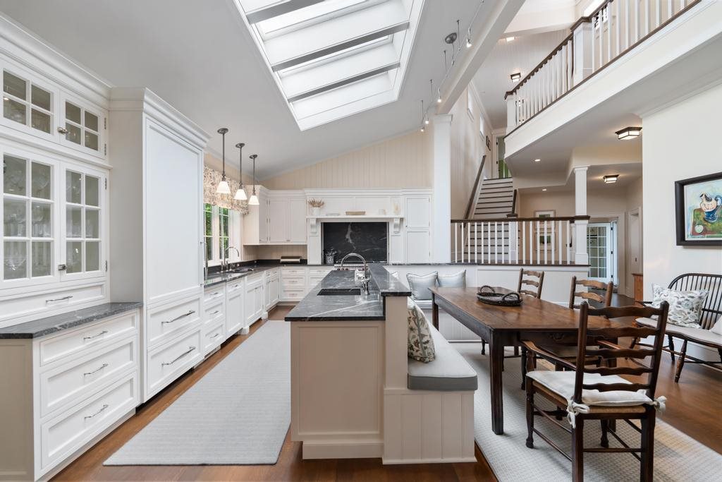 Harbor Springs, Michigan 49740, United States, 4 Bedrooms Bedrooms, ,6 BathroomsBathrooms,Residential,Active,238520