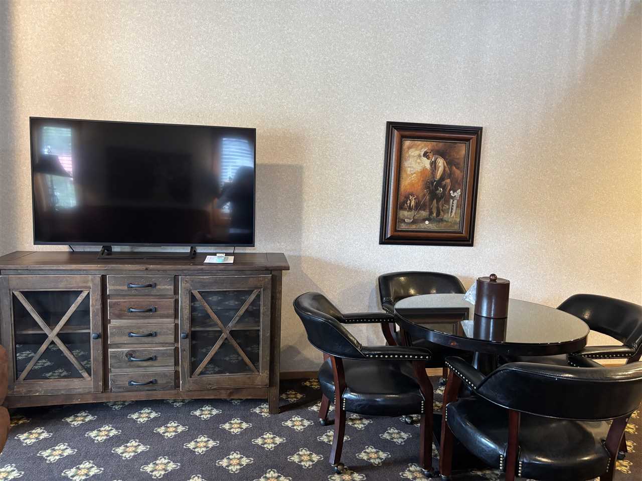 5620 Highlands Drive, #561