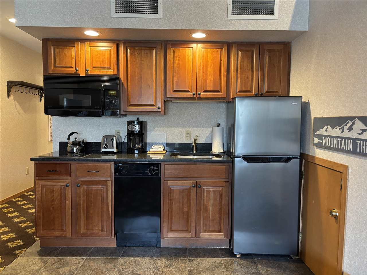 5620 Highlands Drive, #561
