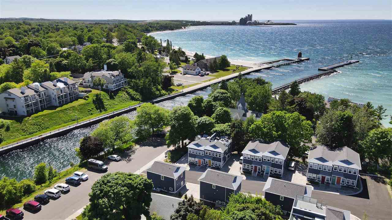 Charlevoix, Michigan 49720, United States, 3 Bedrooms Bedrooms, ,2 BathroomsBathrooms,Residential,Active,144375