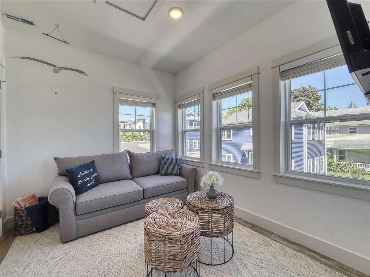 Charlevoix, Michigan 49720, United States, 3 Bedrooms Bedrooms, ,2 BathroomsBathrooms,Residential,Active,144375