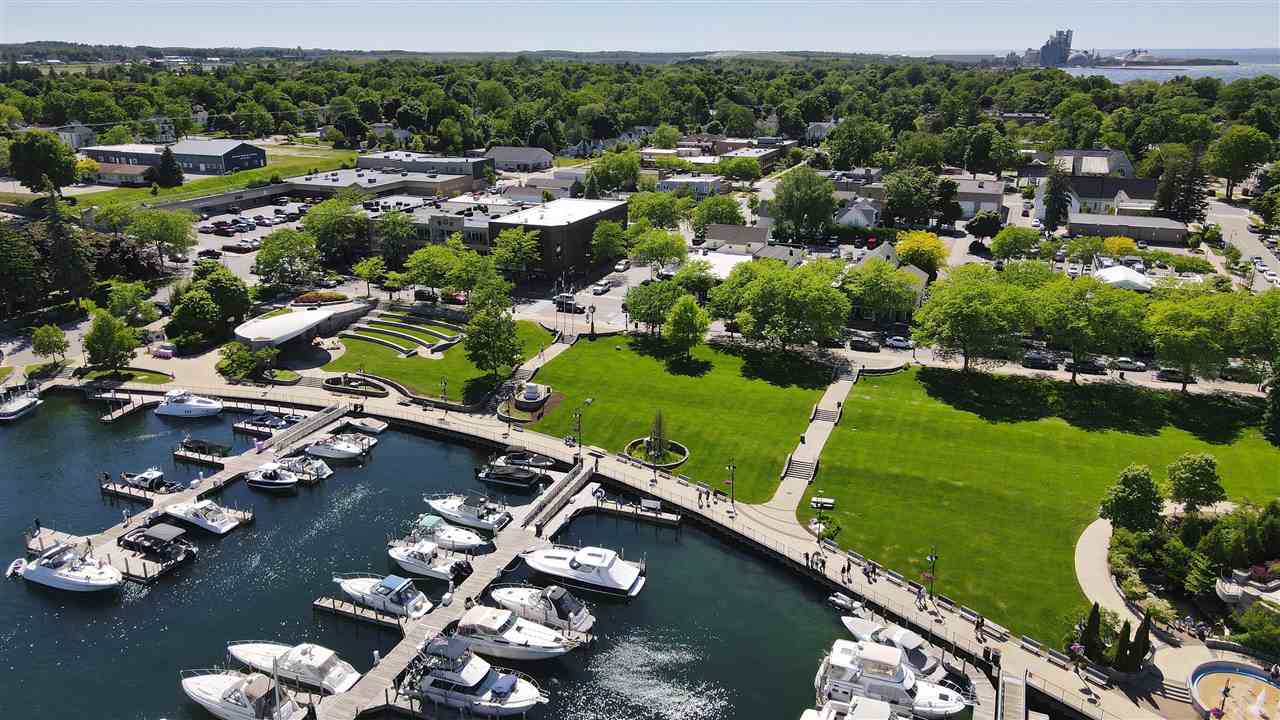 Charlevoix, Michigan 49720, United States, 3 Bedrooms Bedrooms, ,2 BathroomsBathrooms,Residential,Active,144375