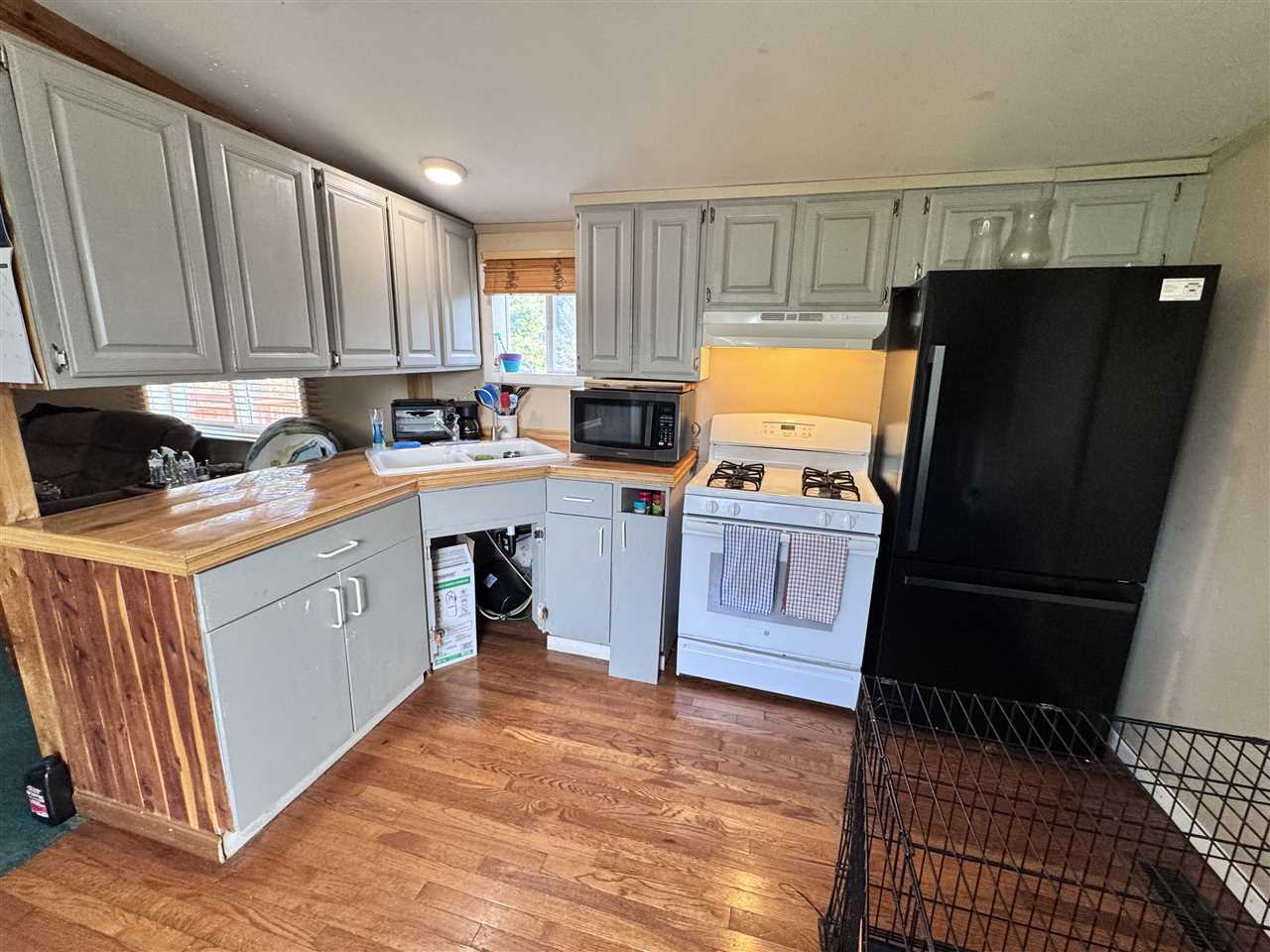 East Jordan, Michigan 49727, United States, 5 Bedrooms Bedrooms, ,2 BathroomsBathrooms,Residential,Active,206598