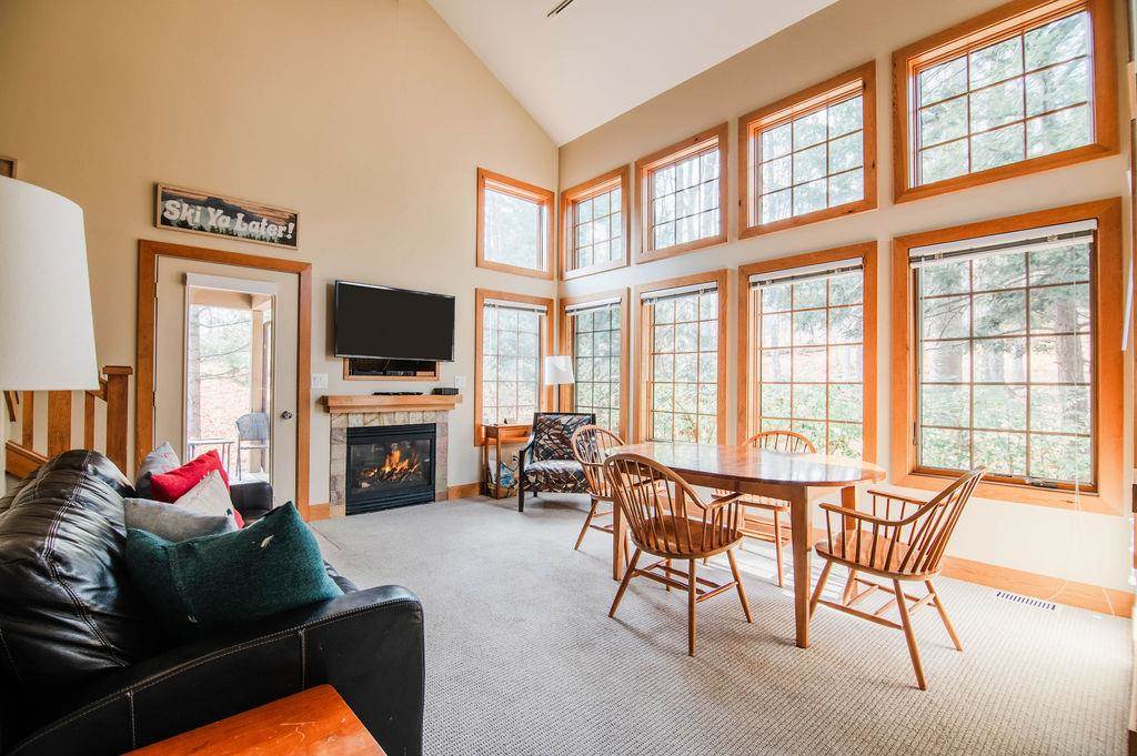 Boyne Falls, Michigan 49713, United States, 4 Bedrooms Bedrooms, ,4 BathroomsBathrooms,Residential,Active,103833