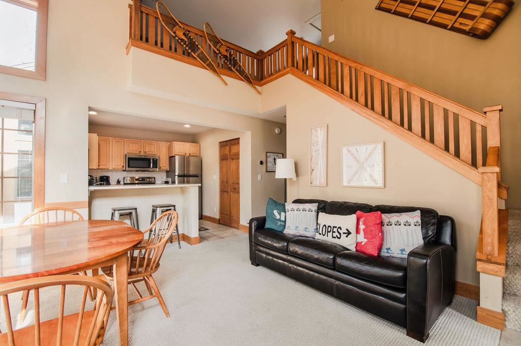 Boyne Falls, Michigan 49713, United States, 4 Bedrooms Bedrooms, ,4 BathroomsBathrooms,Residential,Active,103833