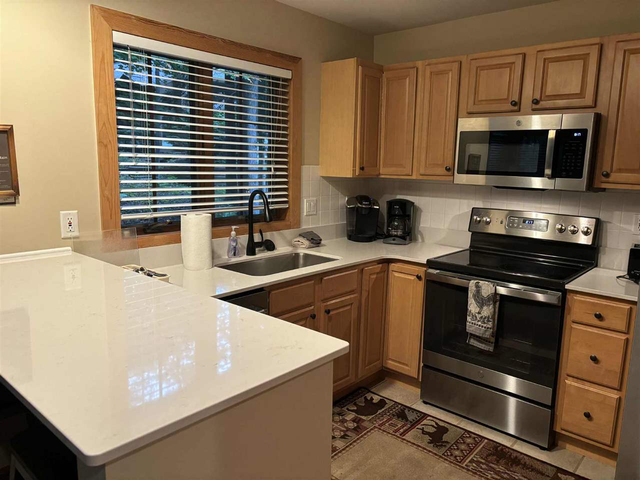 Boyne Falls, Michigan 49713, United States, 4 Bedrooms Bedrooms, ,4 BathroomsBathrooms,Residential,Active,103833