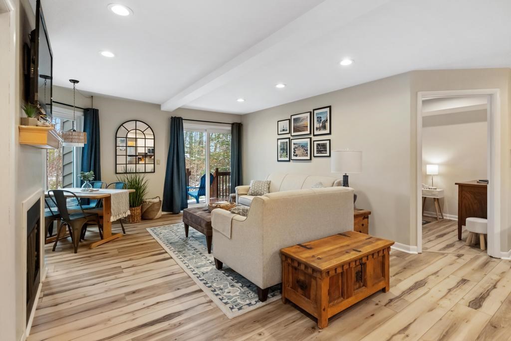 Petoskey, Michigan 49770, United States, 1 Bedroom Bedrooms, ,1 BathroomBathrooms,Residential,Active,241297