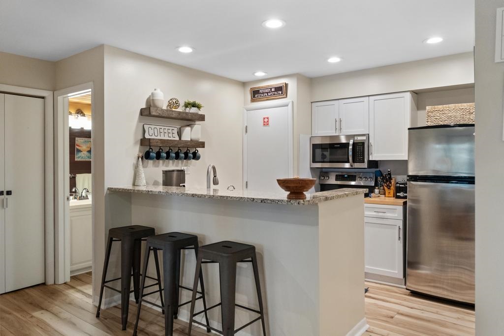 Petoskey, Michigan 49770, United States, 1 Bedroom Bedrooms, ,1 BathroomBathrooms,Residential,Active,241297