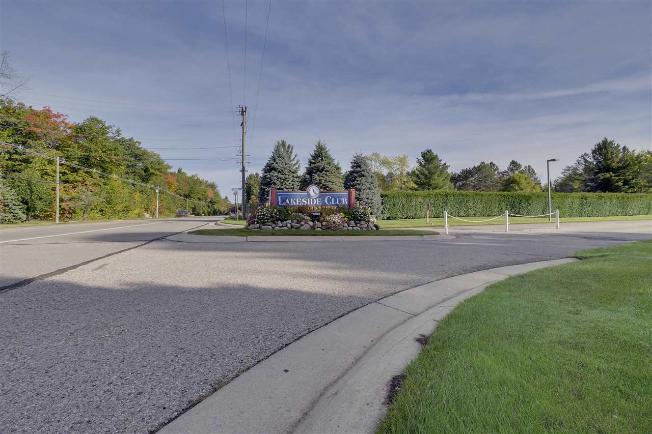 3440 N Lakeside Drive