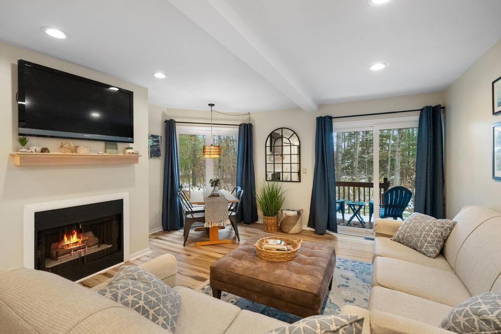 Petoskey, Michigan 49770, United States, 1 Bedroom Bedrooms, ,1 BathroomBathrooms,Residential,Active,241297