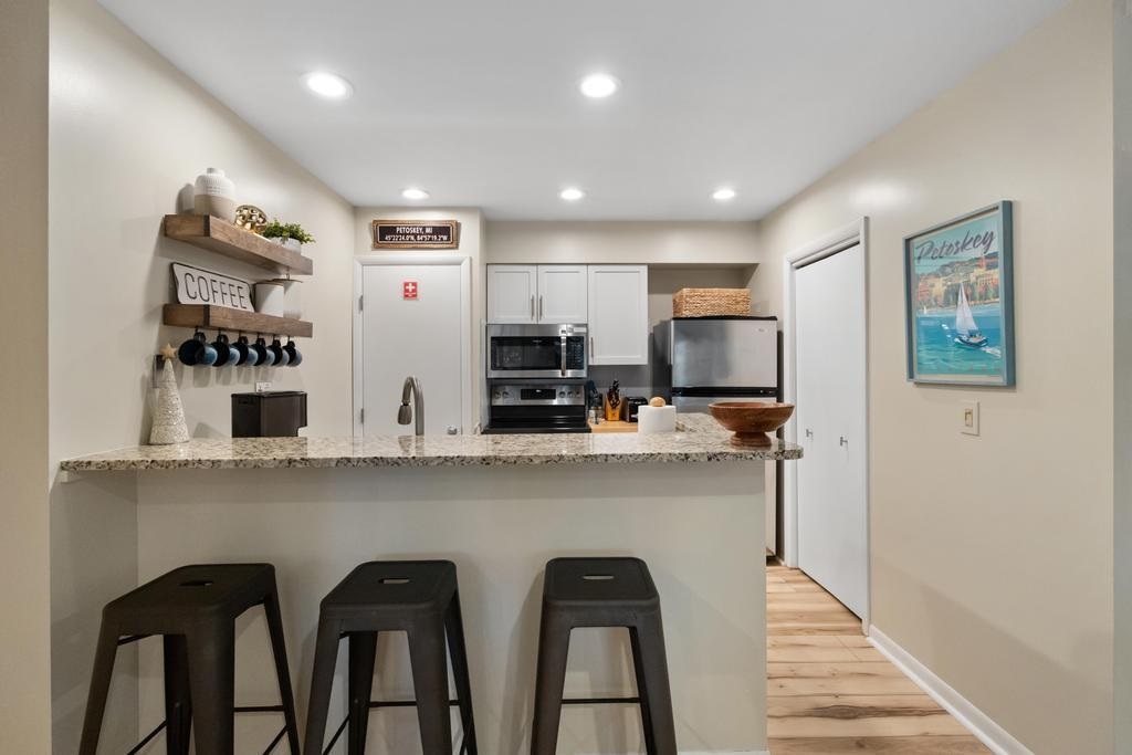 Petoskey, Michigan 49770, United States, 1 Bedroom Bedrooms, ,1 BathroomBathrooms,Residential,Active,241297