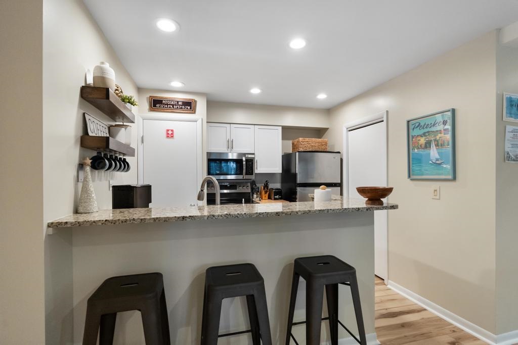 Petoskey, Michigan 49770, United States, 1 Bedroom Bedrooms, ,1 BathroomBathrooms,Residential,Active,241297