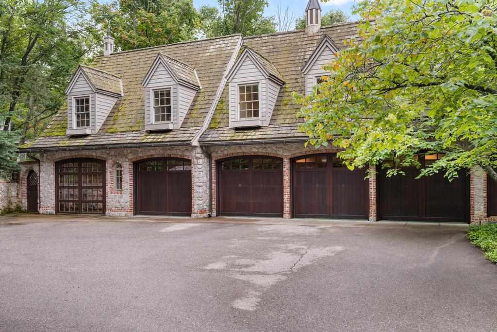 Charlevoix, Michigan 49720, United States, 8 Bedrooms Bedrooms, ,9 BathroomsBathrooms,Residential,Active,219399