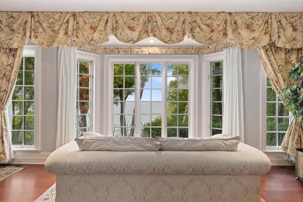 Charlevoix, Michigan 49720, United States, 8 Bedrooms Bedrooms, ,9 BathroomsBathrooms,Residential,Active,219399