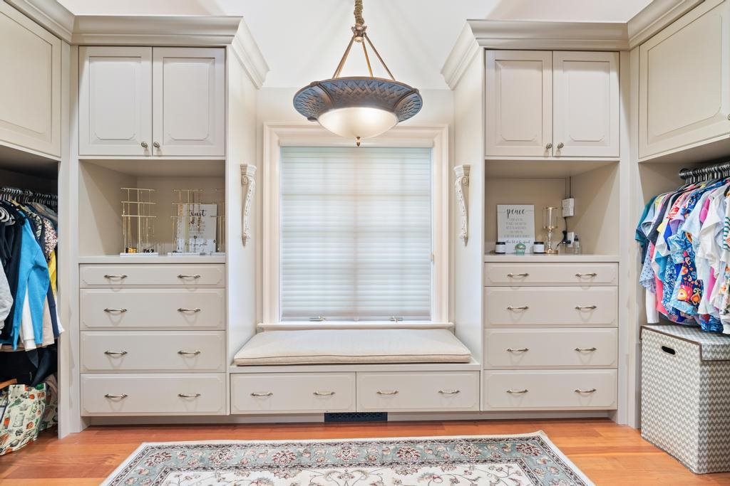 Charlevoix, Michigan 49720, United States, 8 Bedrooms Bedrooms, ,9 BathroomsBathrooms,Residential,Active,219399