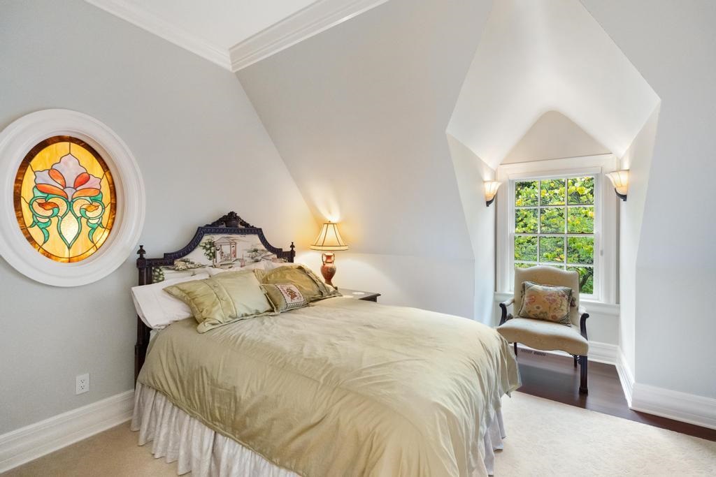 Charlevoix, Michigan 49720, United States, 8 Bedrooms Bedrooms, ,9 BathroomsBathrooms,Residential,Active,219399