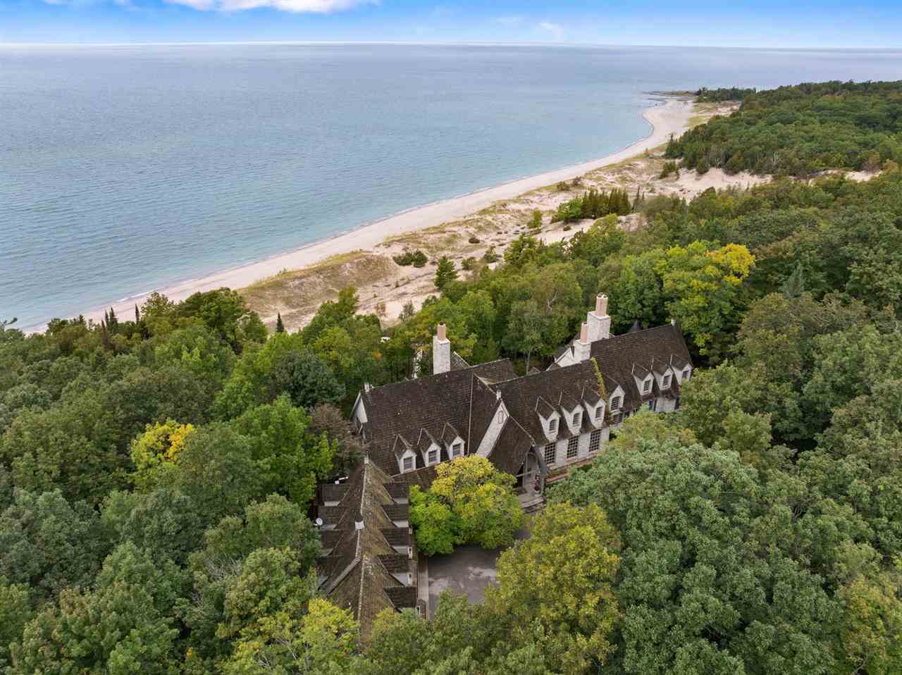 Charlevoix, Michigan 49720, United States, 8 Bedrooms Bedrooms, ,9 BathroomsBathrooms,Residential,Active,219399