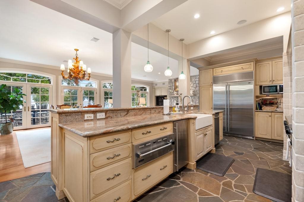 Charlevoix, Michigan 49720, United States, 8 Bedrooms Bedrooms, ,9 BathroomsBathrooms,Residential,Active,219399