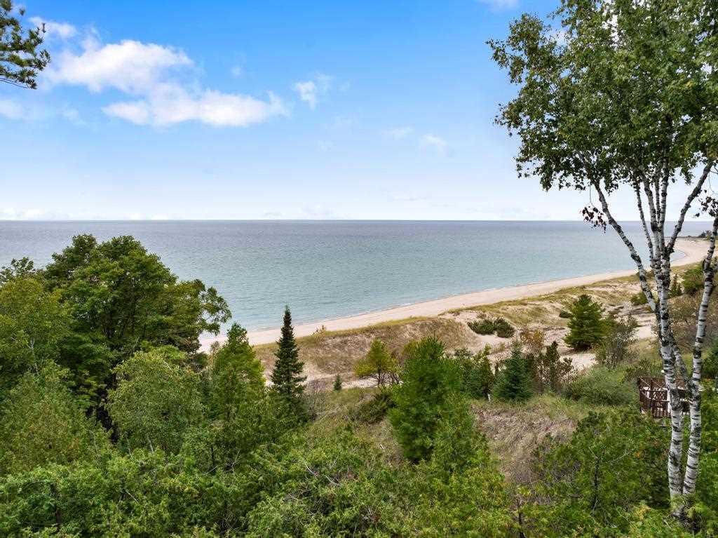 Charlevoix, Michigan 49720, United States, 8 Bedrooms Bedrooms, ,9 BathroomsBathrooms,Residential,Active,219399