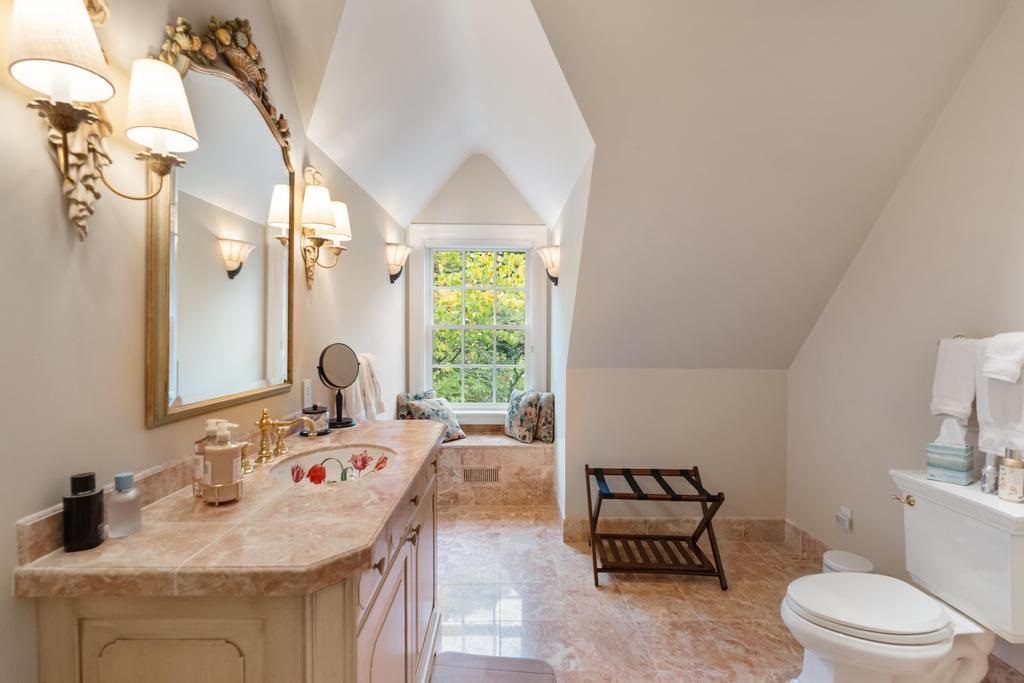 Charlevoix, Michigan 49720, United States, 8 Bedrooms Bedrooms, ,9 BathroomsBathrooms,Residential,Active,219399