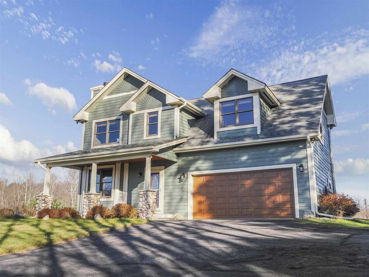 9865 Paradise Hills Drive