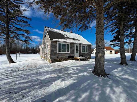 421 Sutherland Cheboygan MI 49721