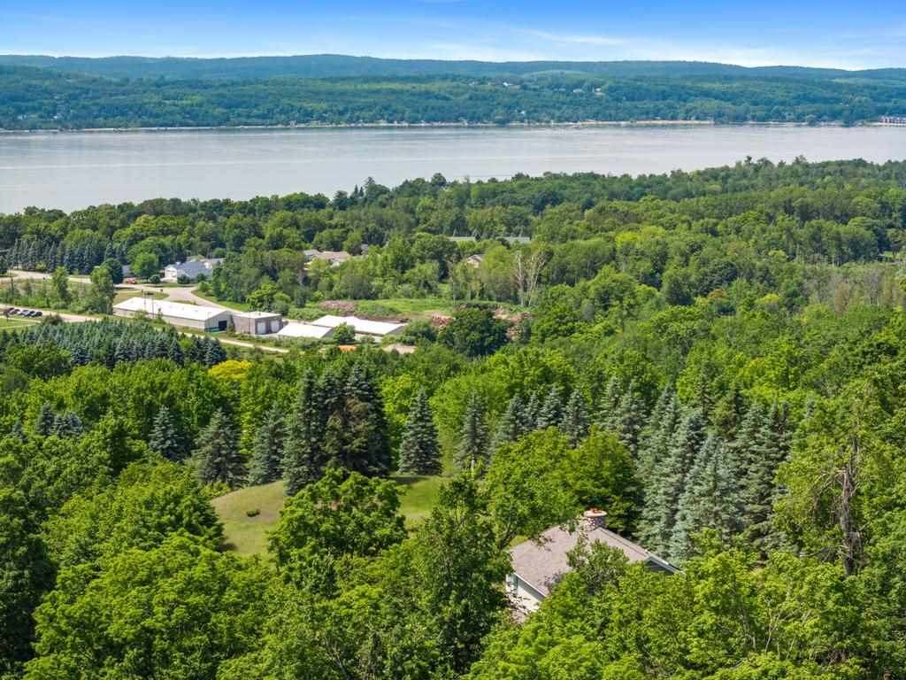 Boyne City, Michigan 49712, United States, 2 Bedrooms Bedrooms, ,3 BathroomsBathrooms,Residential,Active,100361