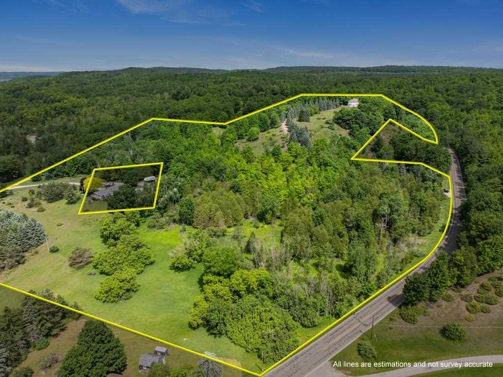 Boyne City, Michigan 49712, United States, 2 Bedrooms Bedrooms, ,3 BathroomsBathrooms,Residential,Active,100361