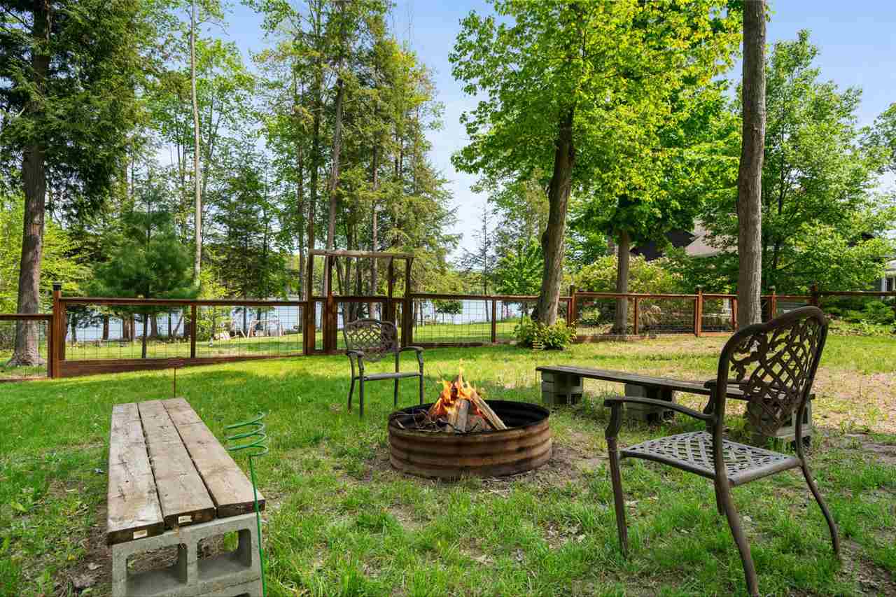 Alden, Michigan 49612, United States, 4 Bedrooms Bedrooms, ,3 BathroomsBathrooms,Residential,Active,145972